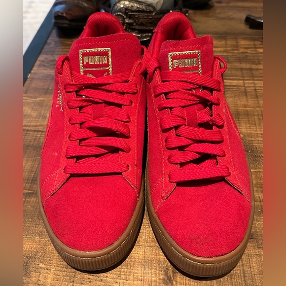 Puma Suede Classic in Barbados Cherry / High Risk Red - Picture 3 of 9